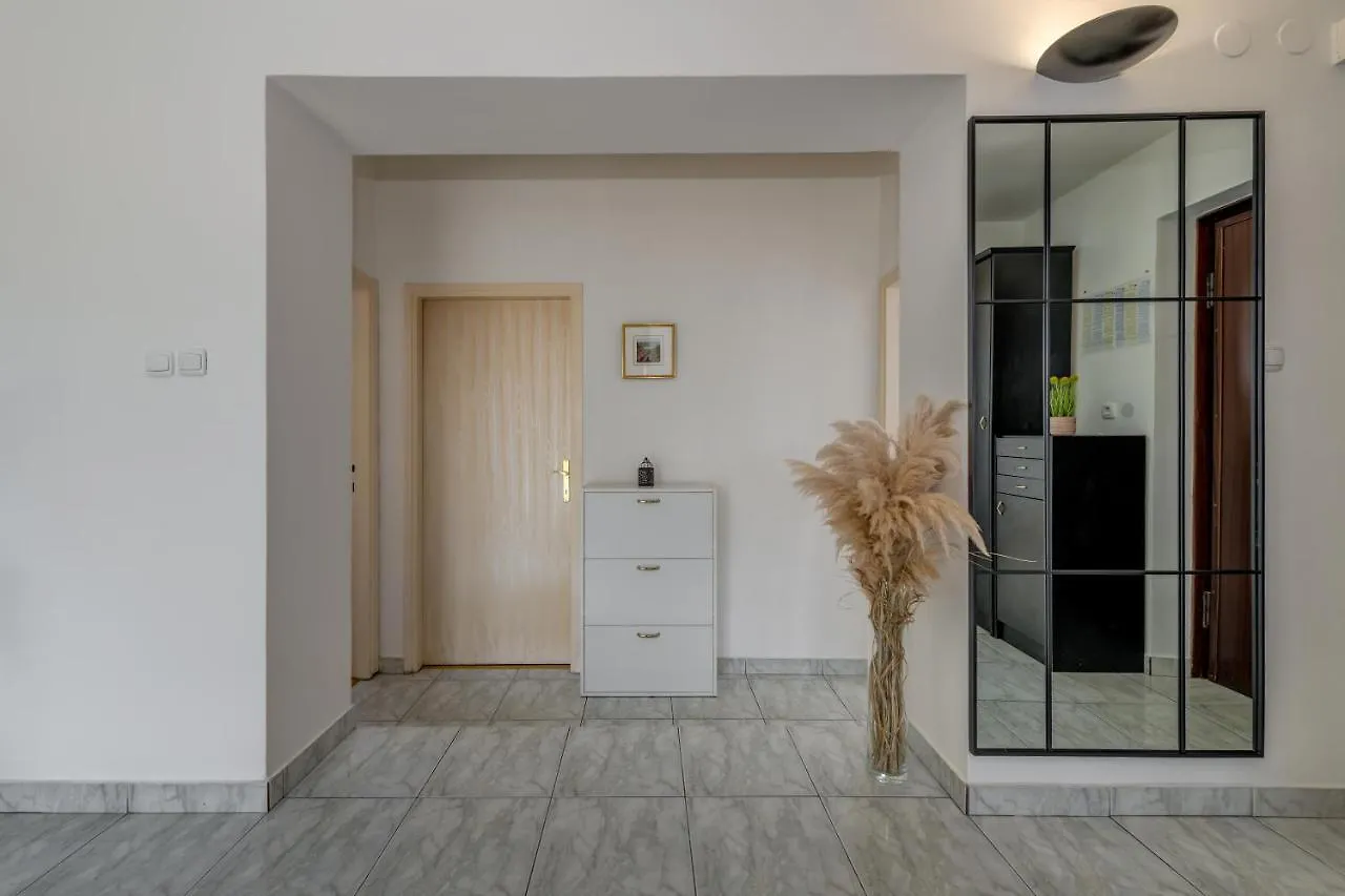 Apartman Opera Split Apartment