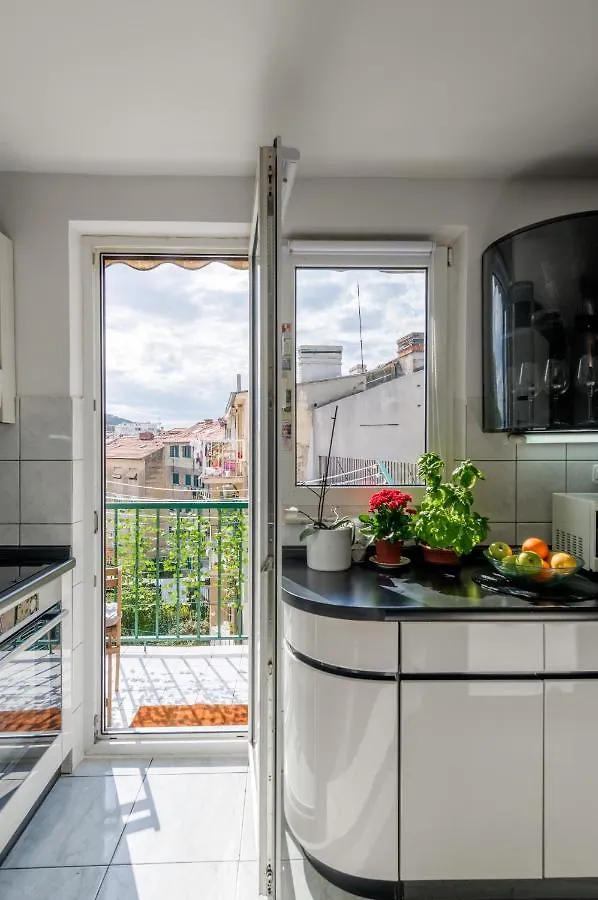Apartman Opera Split Apartment